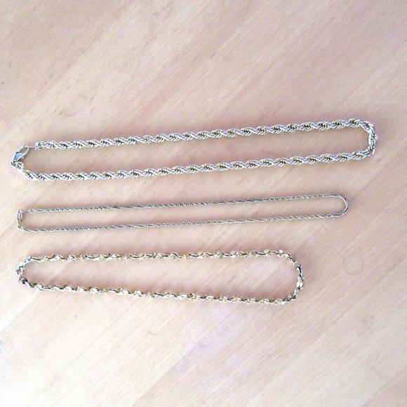 Three vintage gold tone chains 16", 18" & 19" - wear together or separate! - Picture 5 of 6